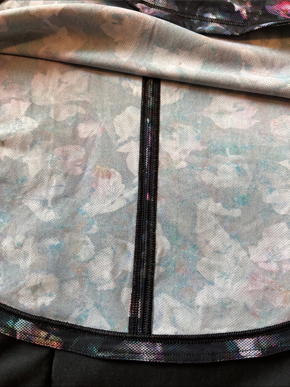 lululemon 2 Active Floral Multi Athleisure tank - Picture 10 of 11